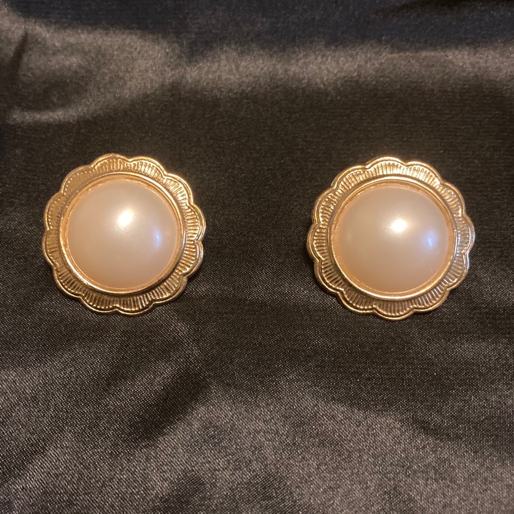 Vintage faux Pearl Button Post Earrings